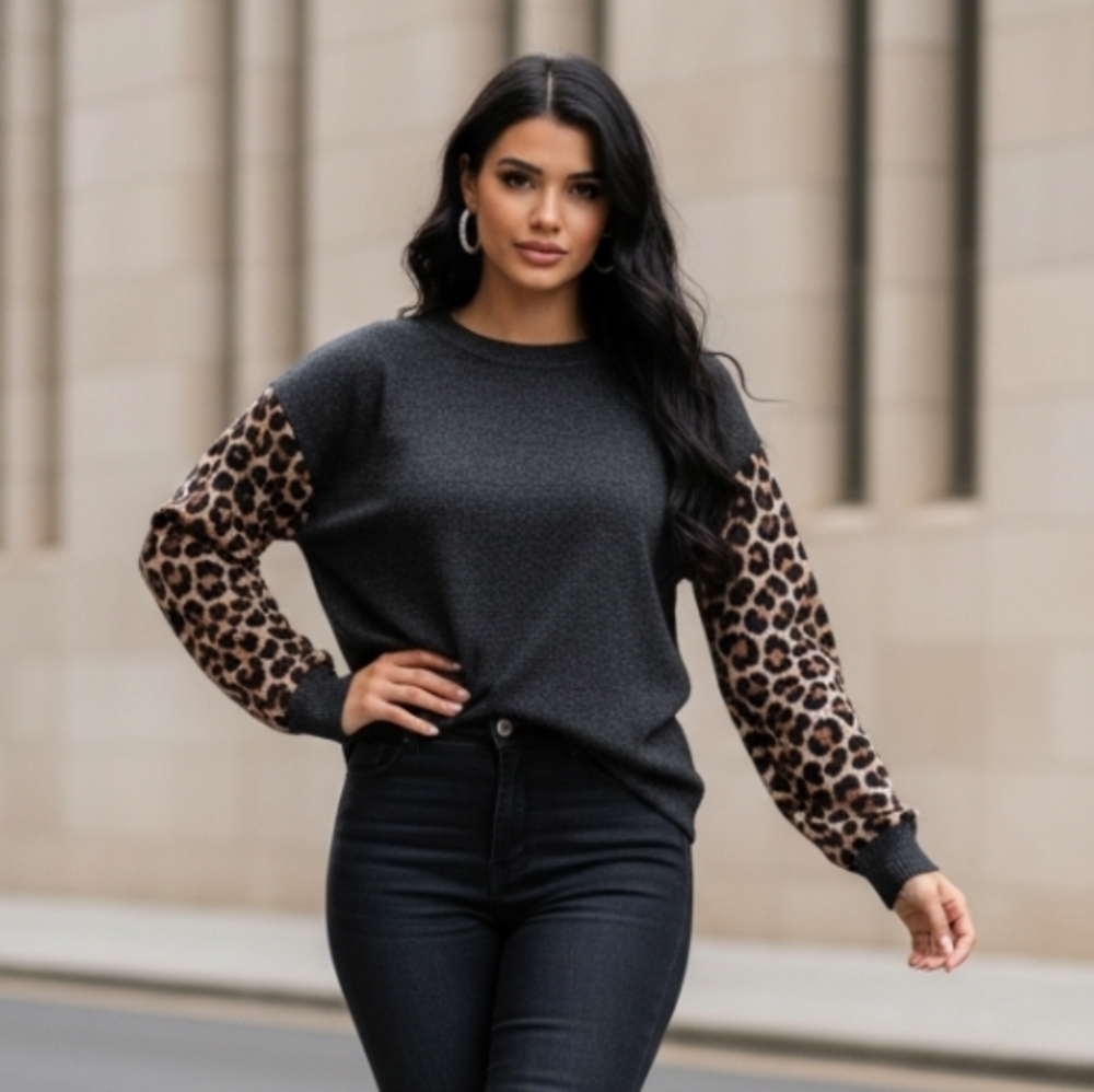 Grateful Hearts Women's Large Black With Animal Print Long Sleeve Top L